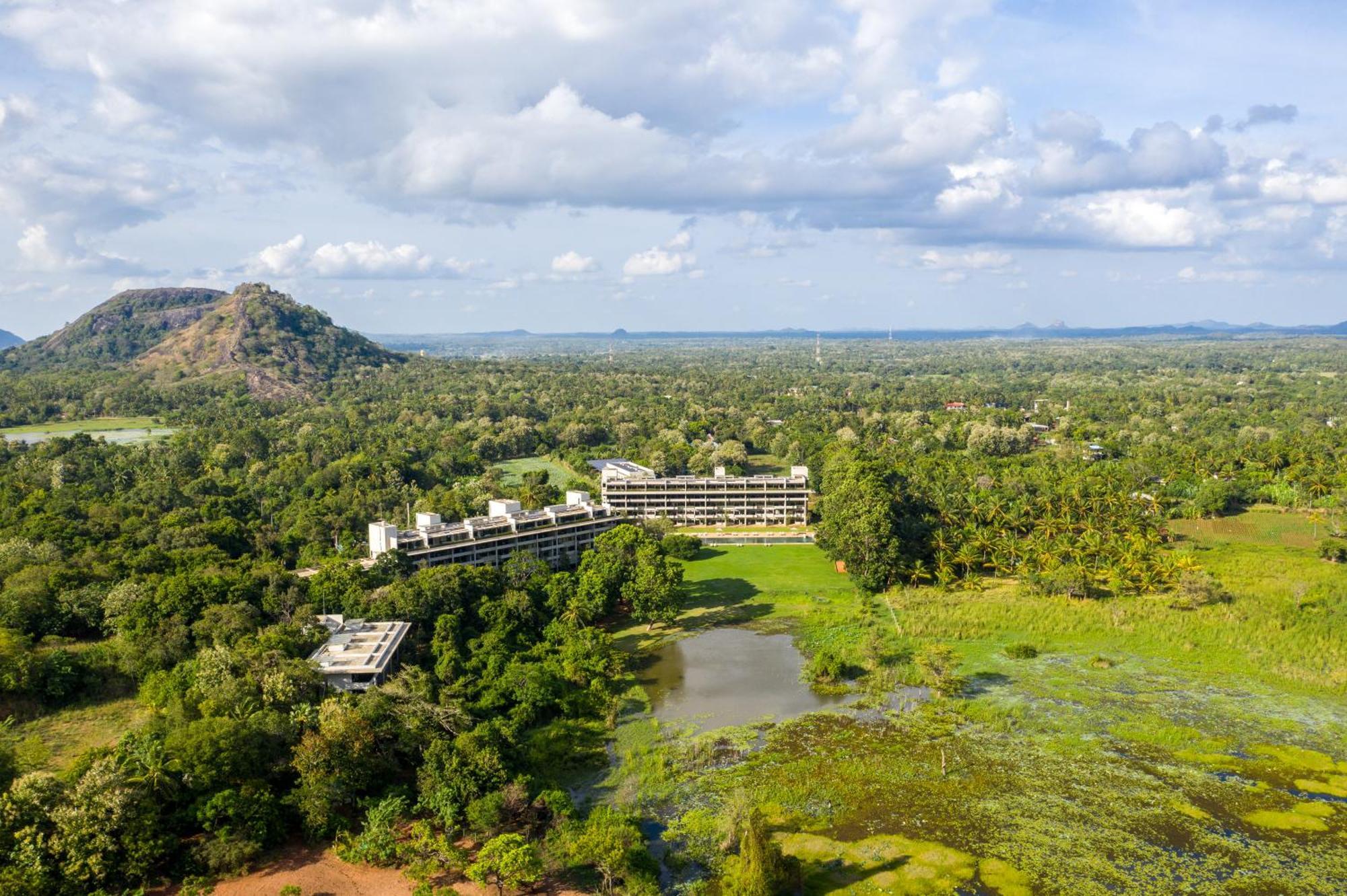 Jetwing Lake Dambulla Bagian luar foto